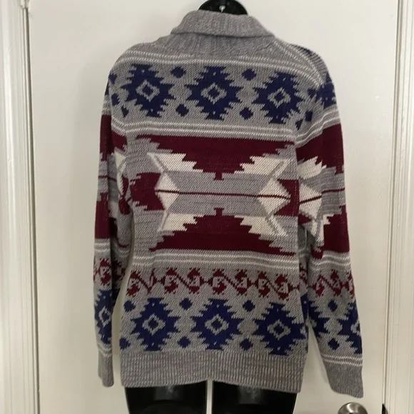 Shawl collar Button-down Sweater - Picture 5 of 11